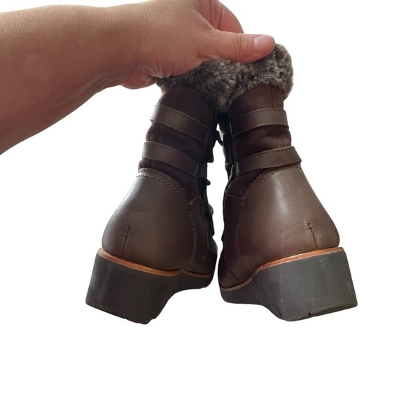Earth Dark Brown Fur-Lined Winter Boots - Picture 5 of 5